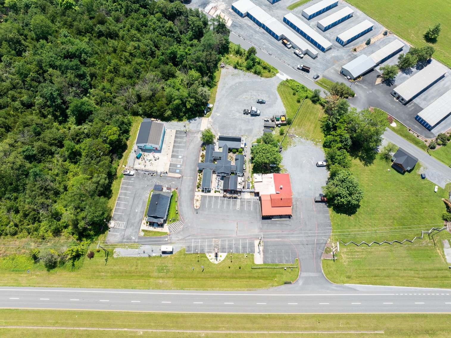 Image for Income Producing Multi-Tenant Commercial Retail Center - 6 Buildings on 1.59 Acres - Elkton VA