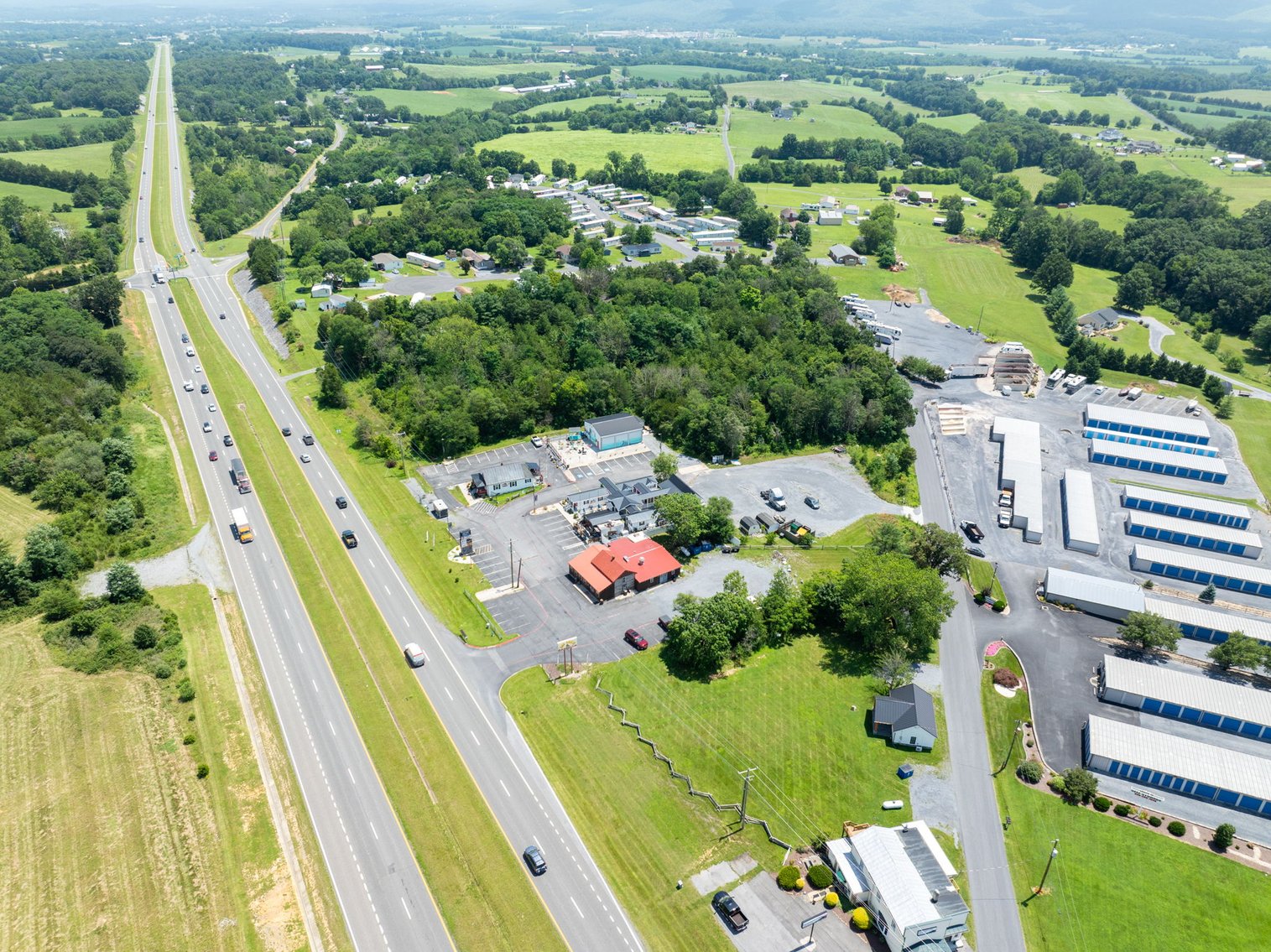 Image for Income Producing Multi-Tenant Commercial Retail Center - 6 Buildings on 1.59 Acres - Elkton VA