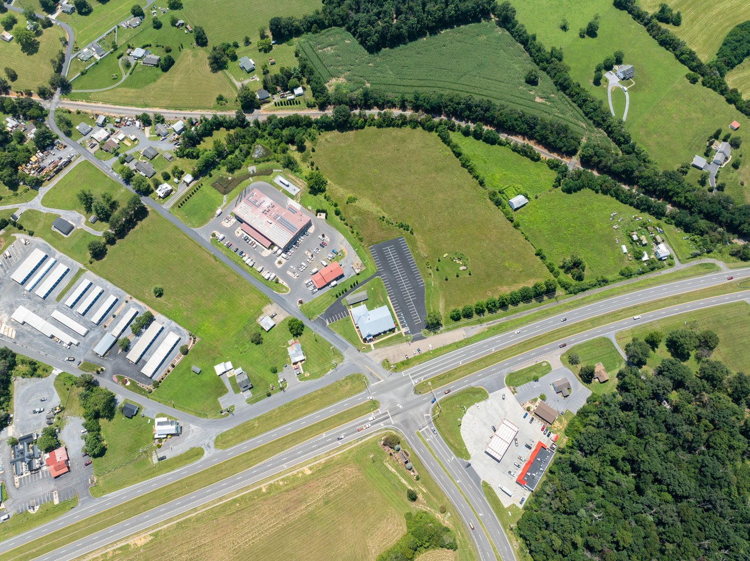 Image for Income Producing Multi-Tenant Commercial Retail Center - 6 Buildings on 1.59 Acres - Elkton VA