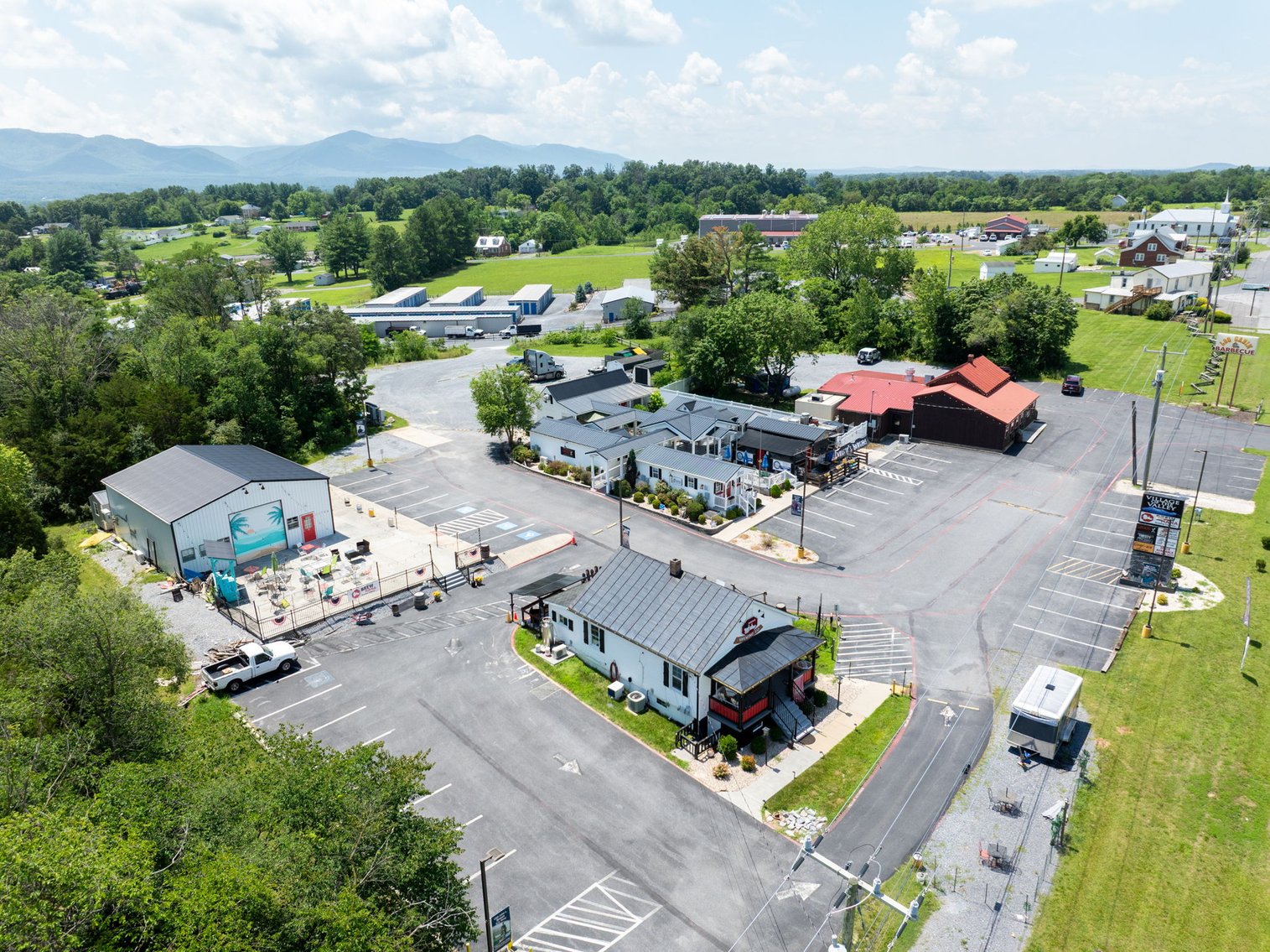 Image for Income Producing Multi-Tenant Commercial Retail Center - 6 Buildings on 1.59 Acres - Elkton VA