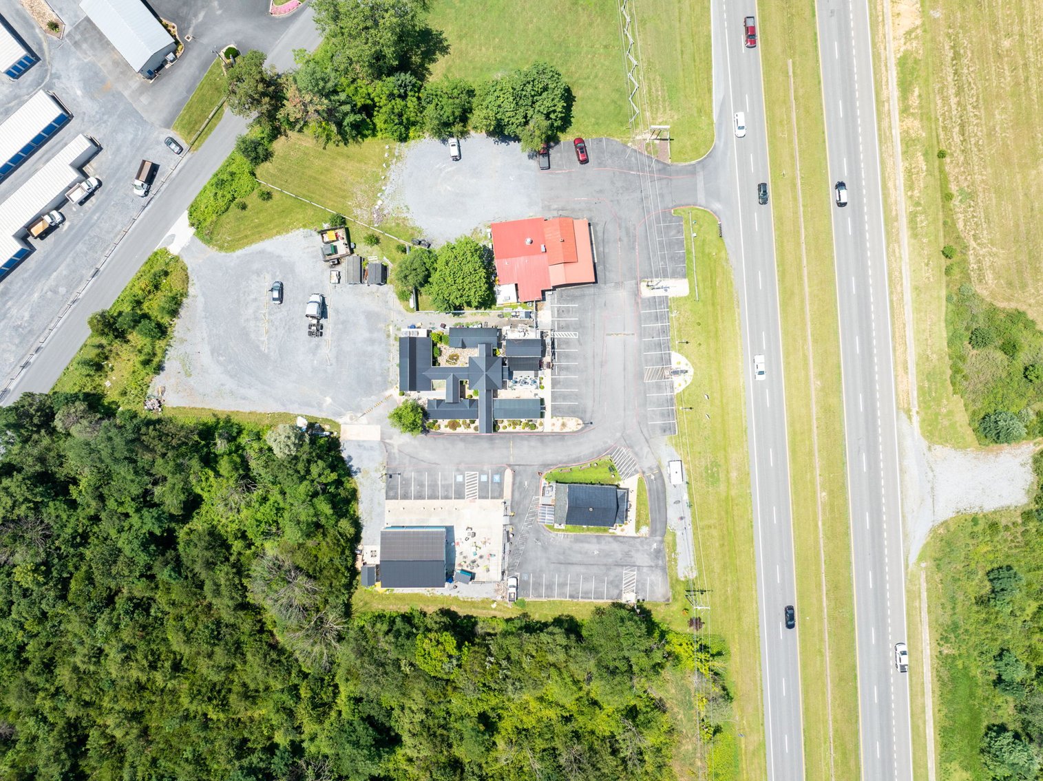 Image for Income Producing Multi-Tenant Commercial Retail Center - 6 Buildings on 1.59 Acres - Elkton VA