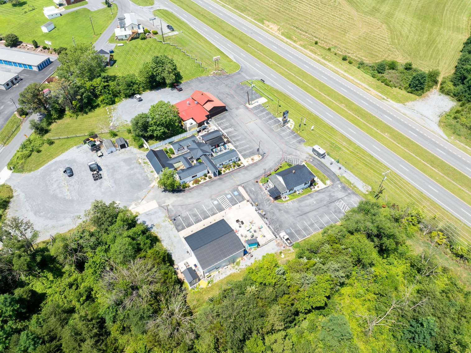 Image for Income Producing Multi-Tenant Commercial Retail Center - 6 Buildings on 1.59 Acres - Elkton VA