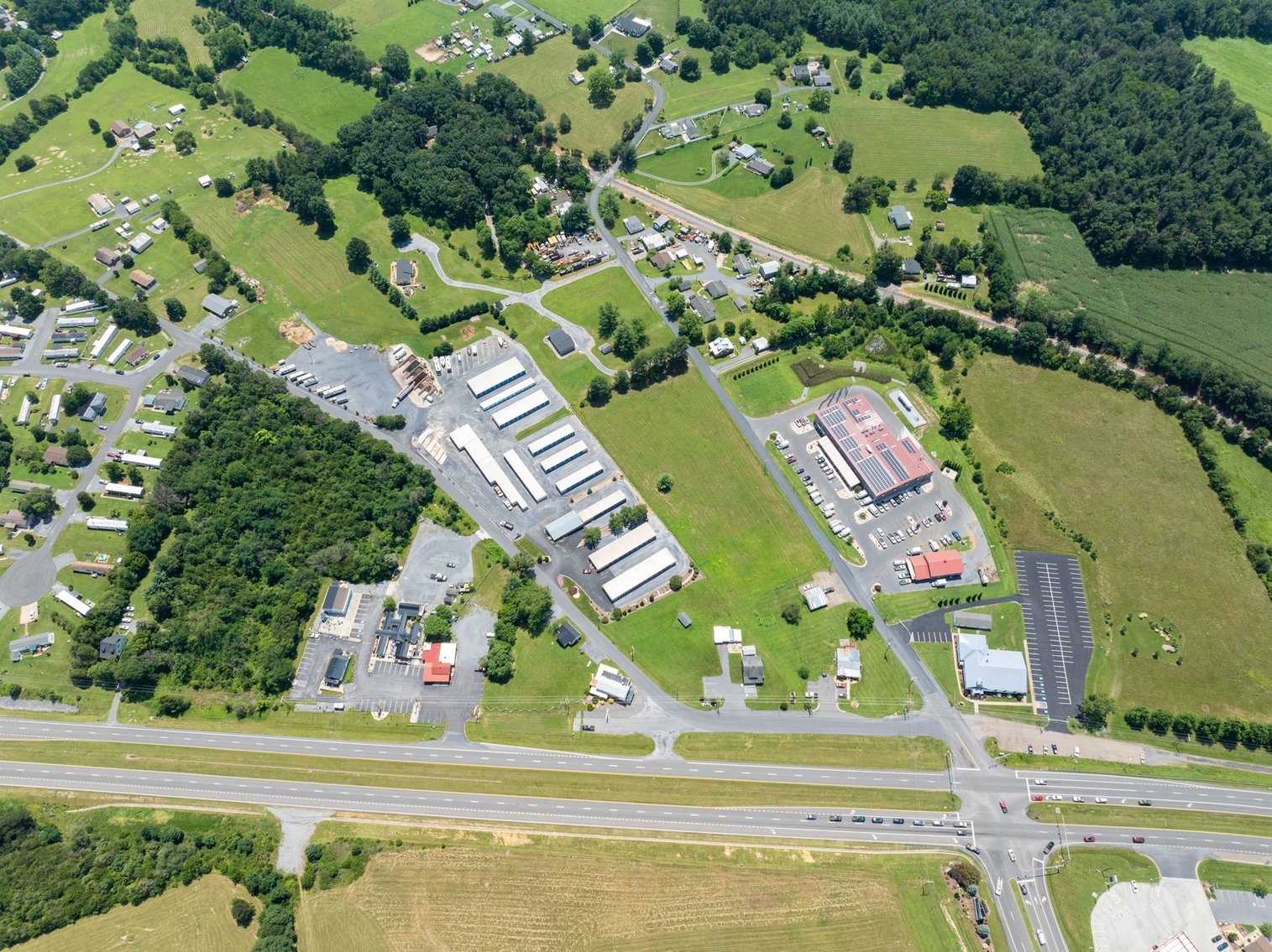 Image for Income Producing Multi-Tenant Commercial Retail Center - 6 Buildings on 1.59 Acres - Elkton VA