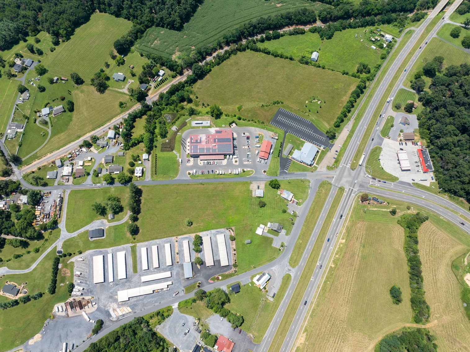 Image for Income Producing Multi-Tenant Commercial Retail Center - 6 Buildings on 1.59 Acres - Elkton VA