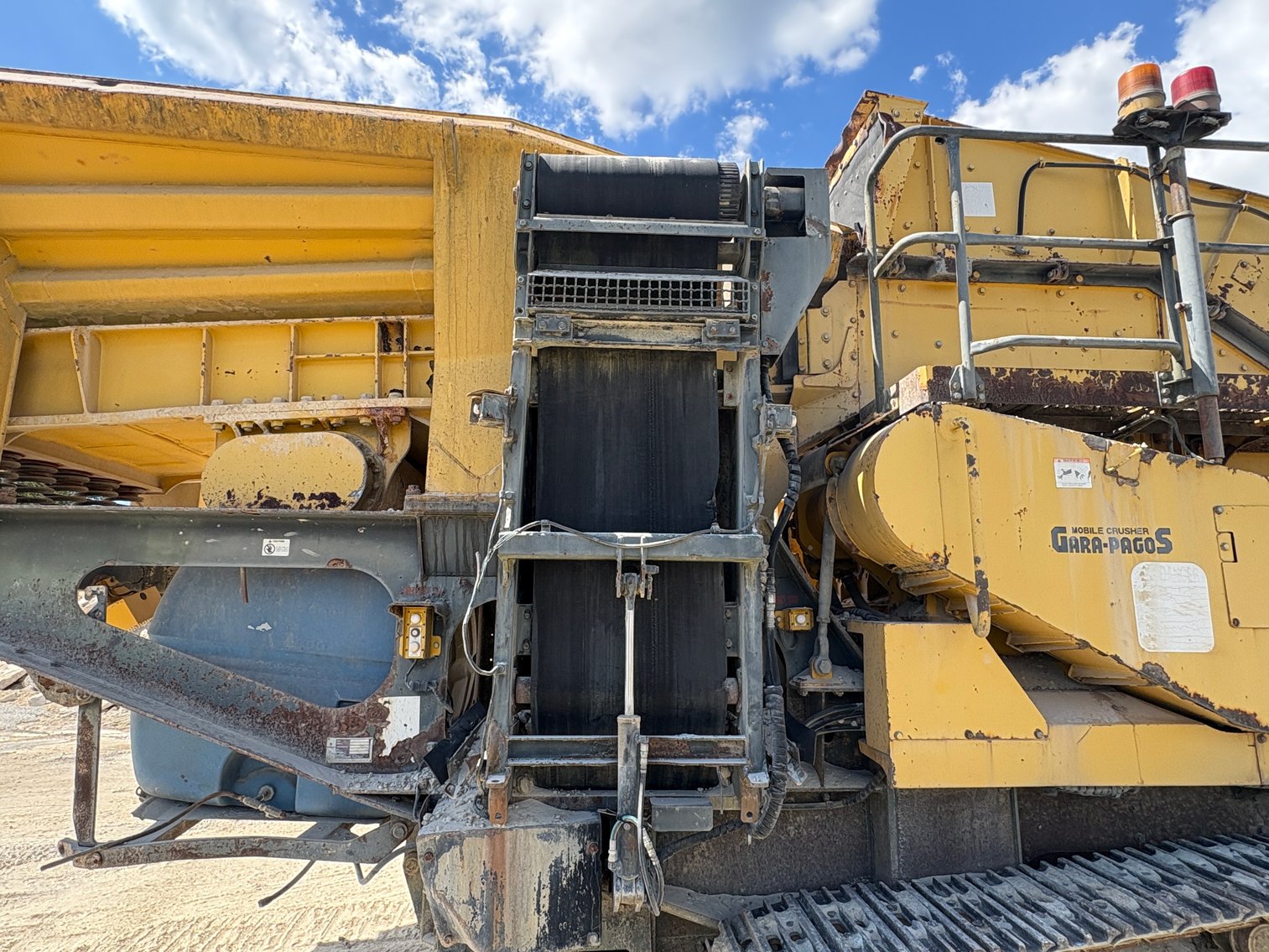 Image for Heavy Equipment Auction - 2006 Komatsu BR480RG Mobile Jaw Crusher