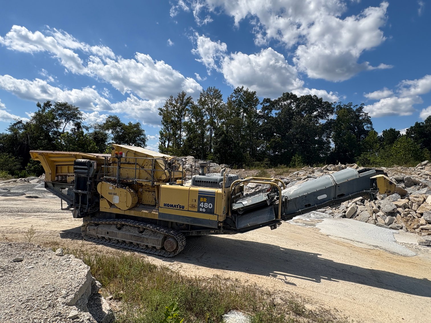 Image for Heavy Equipment Auction - 2006 Komatsu BR480RG Mobile Jaw Crusher