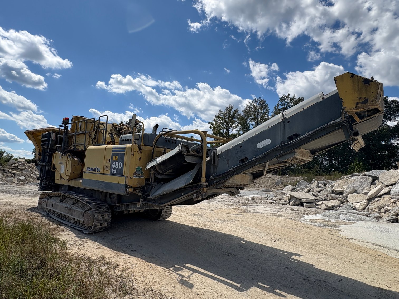 Image for Heavy Equipment Auction - 2006 Komatsu BR480RG Mobile Jaw Crusher