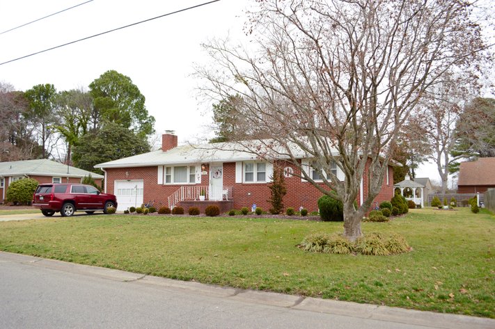 Image for Finance Friendly Auction Sale. Only 1 Owner.  3 bedroom 2 bath, 1150 Sqft Brick rancher in the Brigadoon Neighborhood of Va Beach.