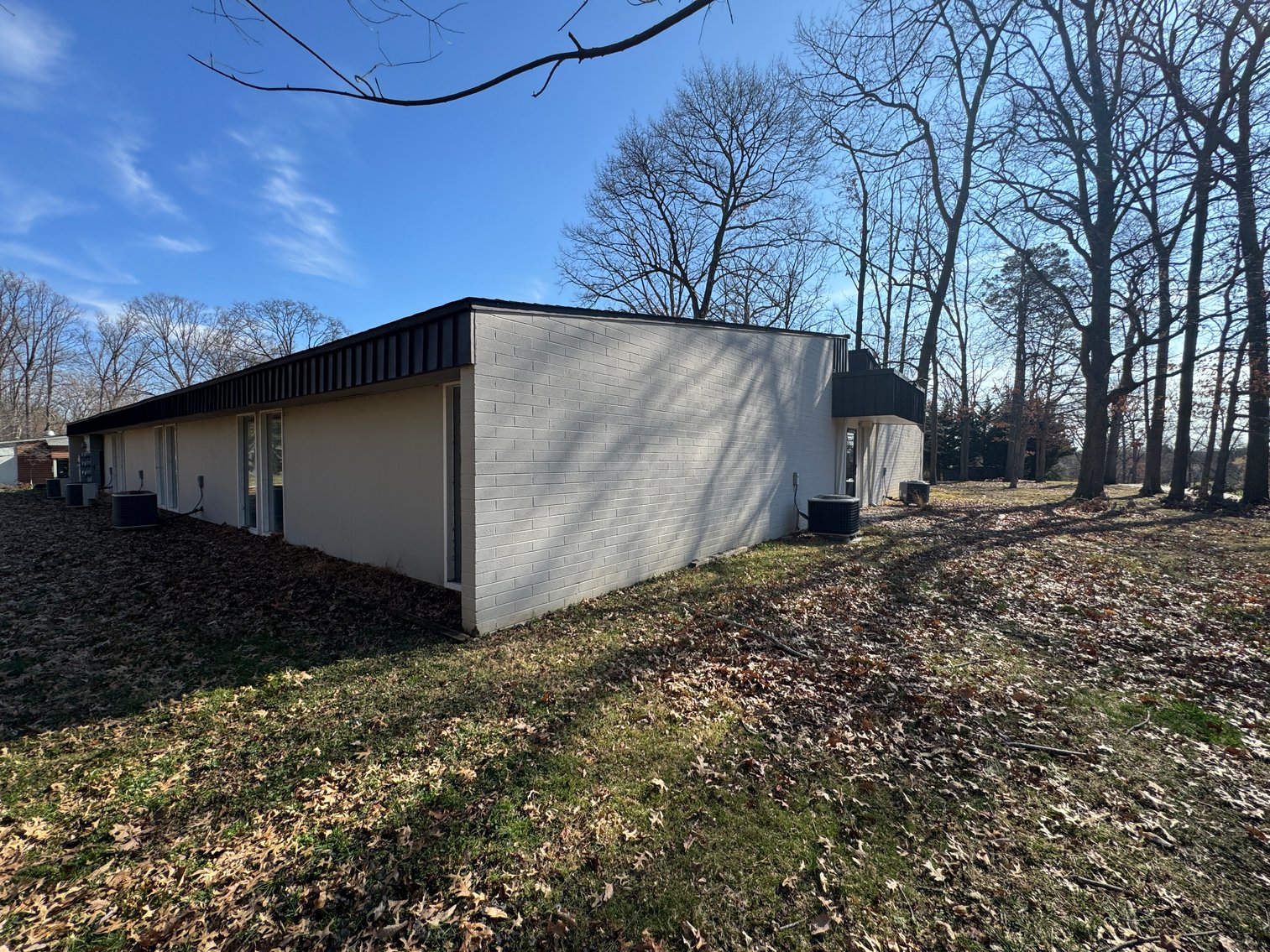Image for Trustee Ordered Foreclosure Sale – Multi-Tenant Commercial Building – Income Producing – 1712 Clubhouse Rd, Reston, VA – Live & Online Auction