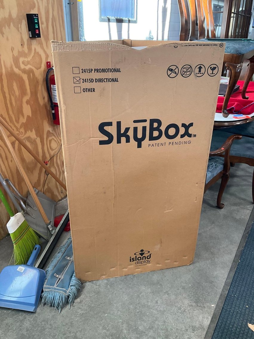 Image for Furniture, collectibles, household-New North