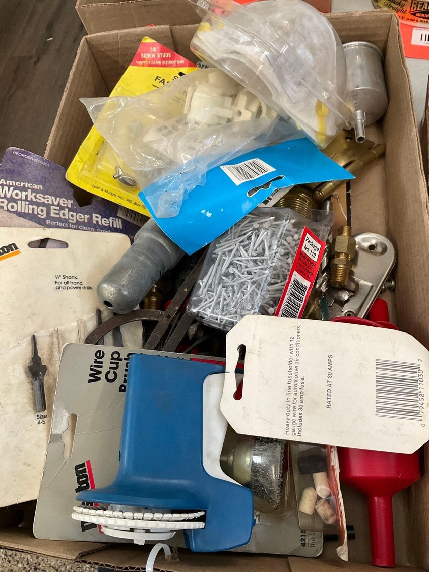 Image for Trailers, Furniture, collectibles, household-Main back