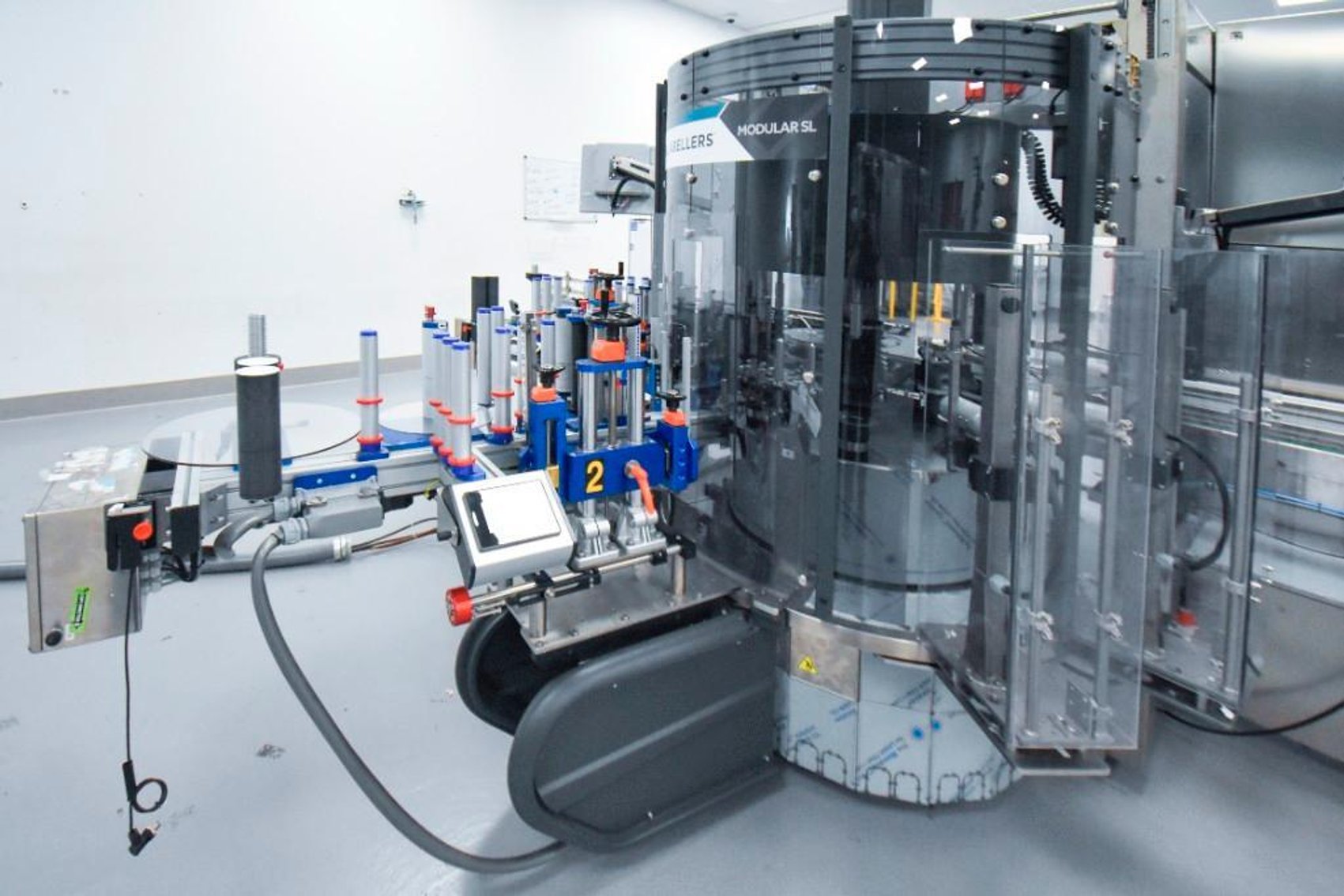 Image for ***SOLD*** MJK1859 P.E Automatic labelling machine Series SL KD776