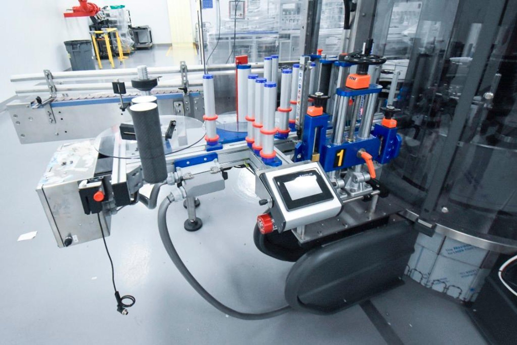 Image for ***SOLD*** MJK1859 P.E Automatic labelling machine Series SL KD776