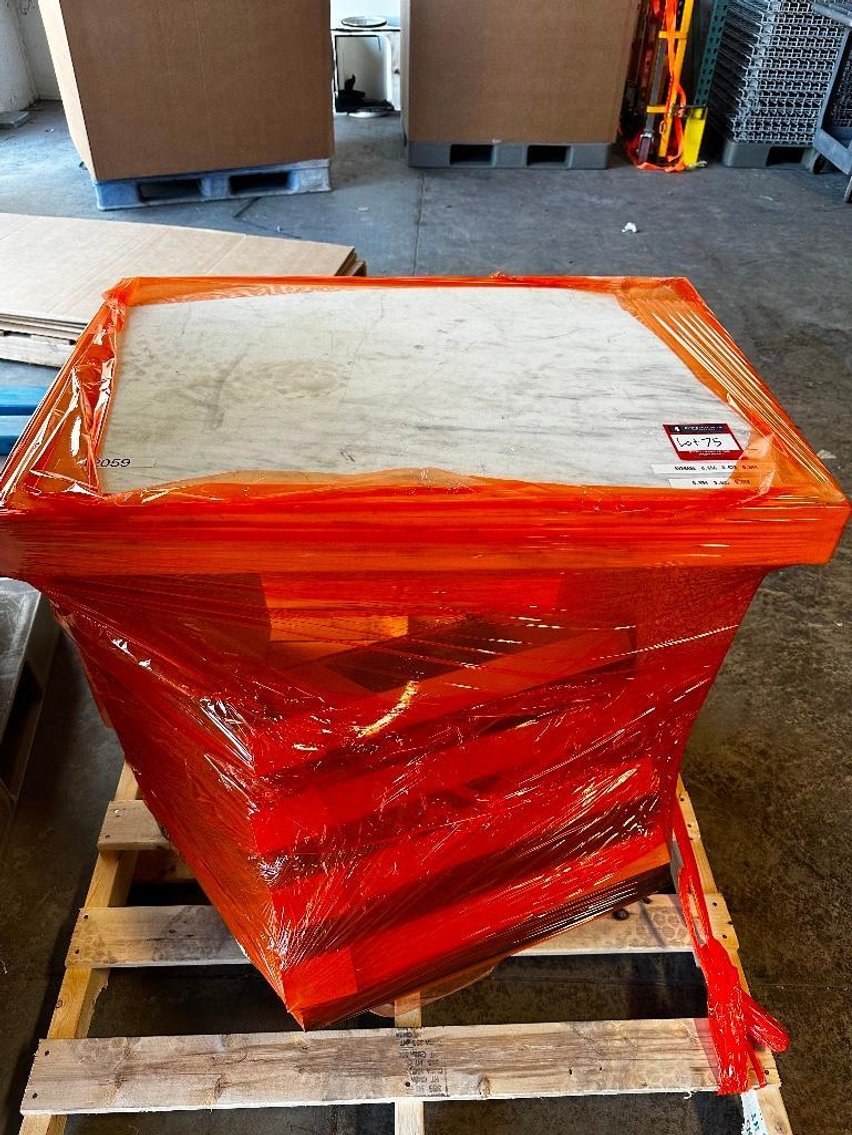 Image for ***SOLD*** MJK1844 4 lift links 3000 and Marble table