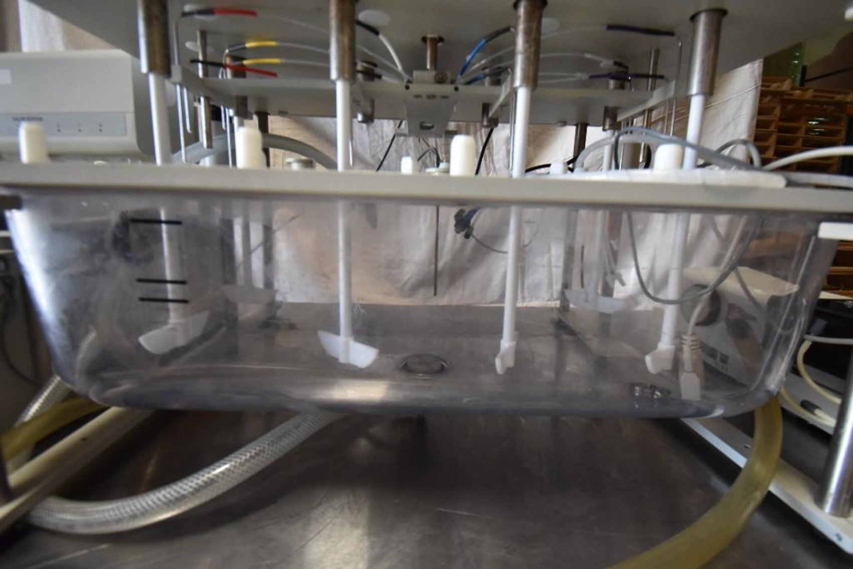 Image for ***SOLD*** MJK1828 VARIAN VK7000, Peril-static pump, VARIAN VK8000, VARIAN VK750D