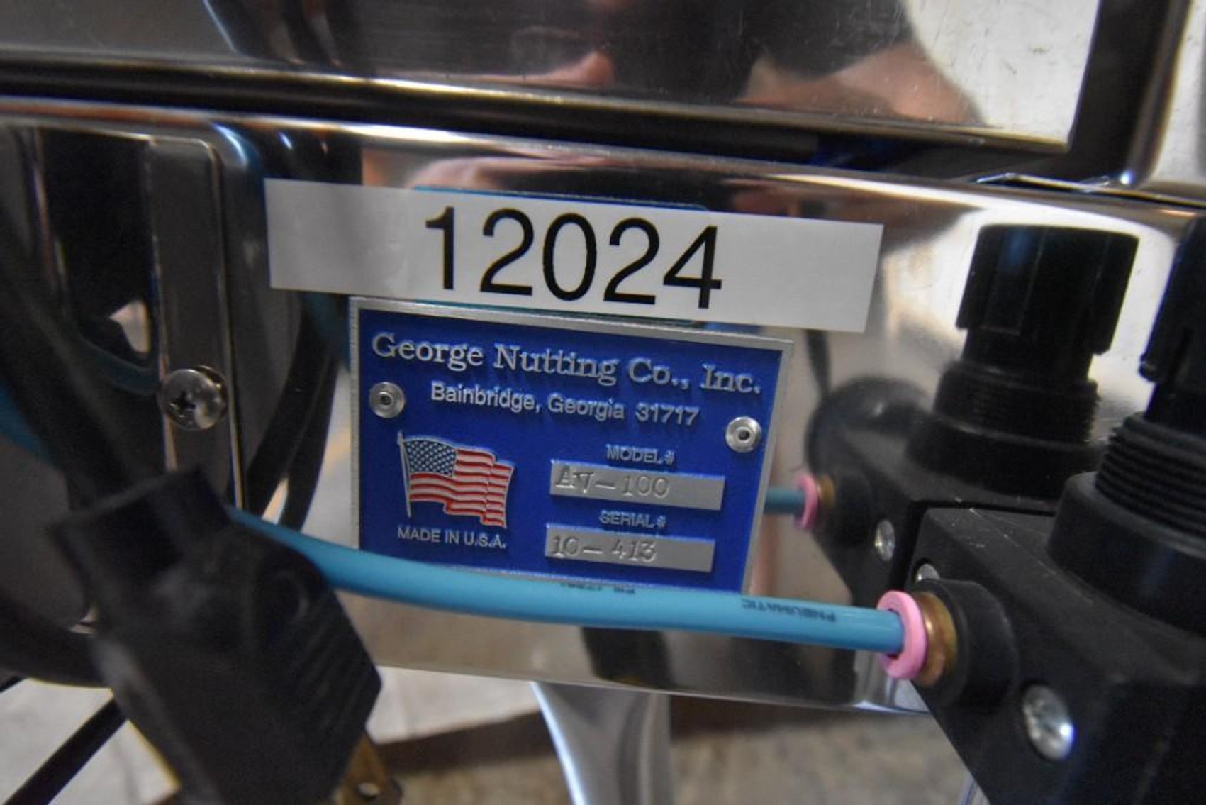 Image for ***SOLD*** MJK1808 George Nutting Co Tablet Deduster