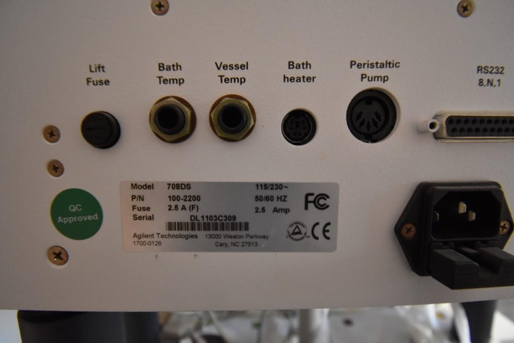 Image for ***SOLD*** MJK1805 Agilent technologies 708– DS dissolution apparatus, 8000 dissolution sampling station