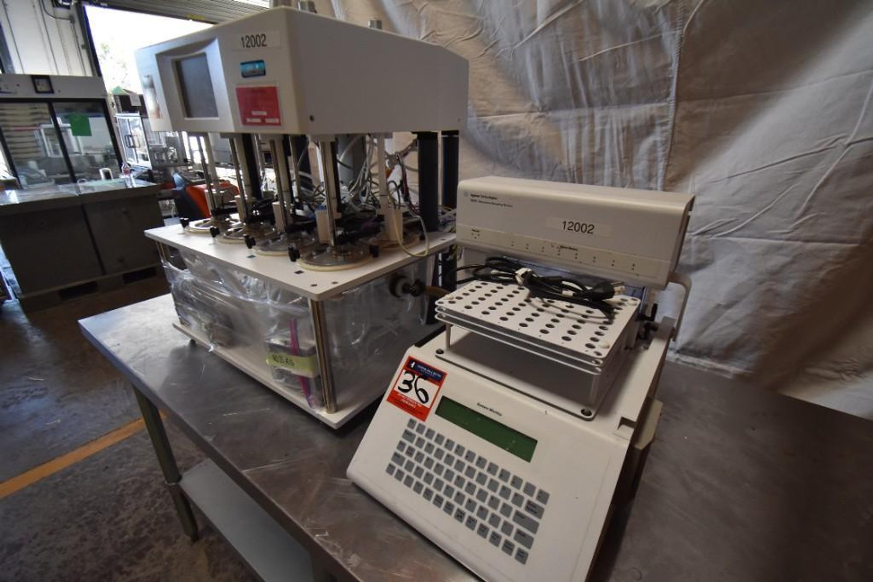 Image for ***SOLD*** MJK1805 Agilent technologies 708– DS dissolution apparatus, 8000 dissolution sampling station