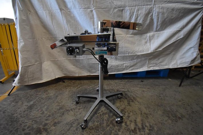 Image for ***SOLD*** MJK1811 Key International Tablet Deduster