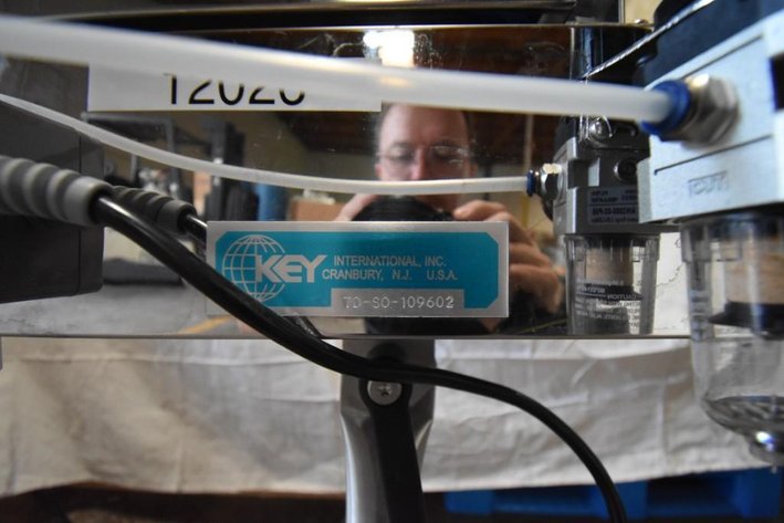 Image for ***SOLD*** MJK1810 Key International Tablet De-duster