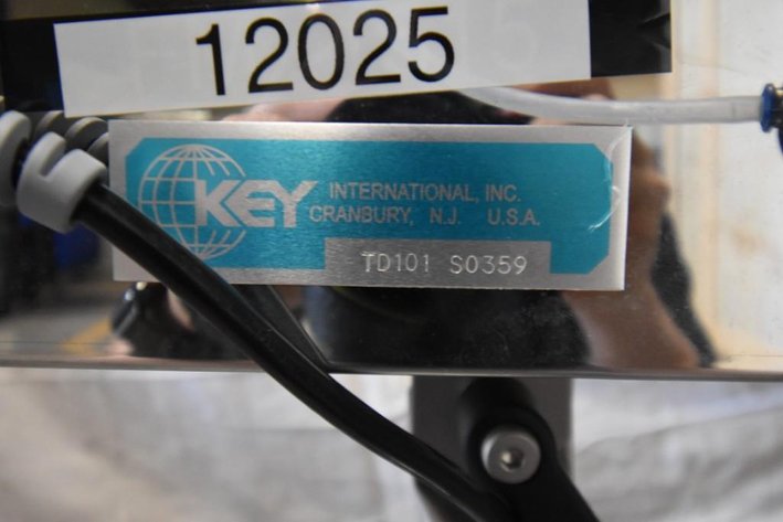Image for MJK1809 Key International Tablet Deduster