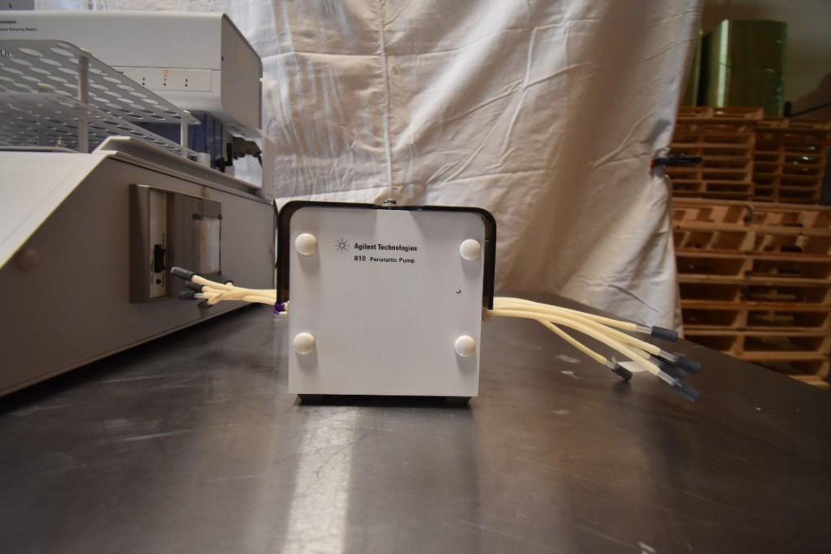 Image for ***SOLD*** MJK1797 Agilent technologies 708– DS dissolution apparatus