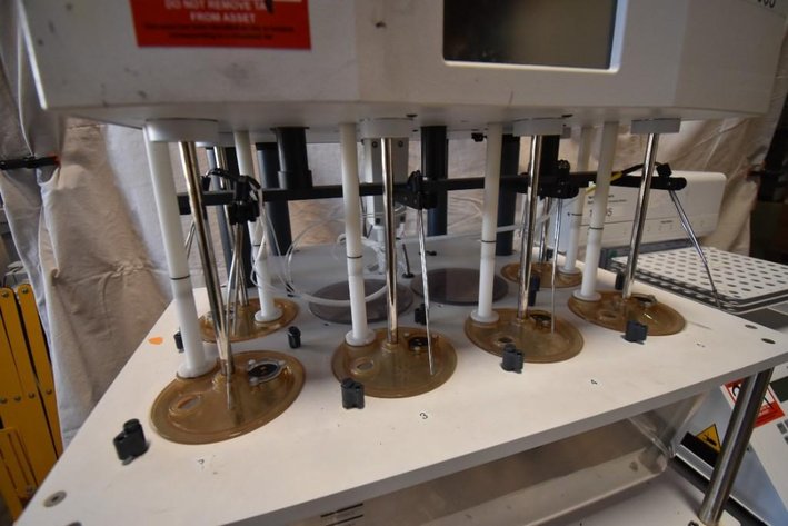 Image for ***SOLD*** MJK1798 Agilent technologies dissolution sampling station, dissolution apparatus & peristaltic pump