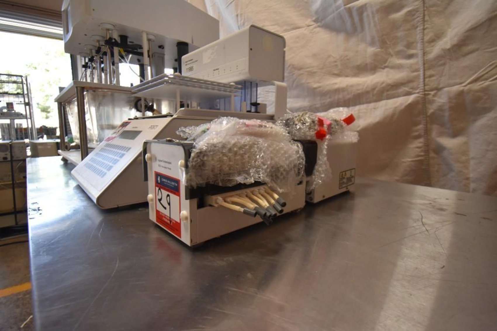 Image for ***SOLD*** MJK1798 Agilent technologies dissolution sampling station, dissolution apparatus & peristaltic pump