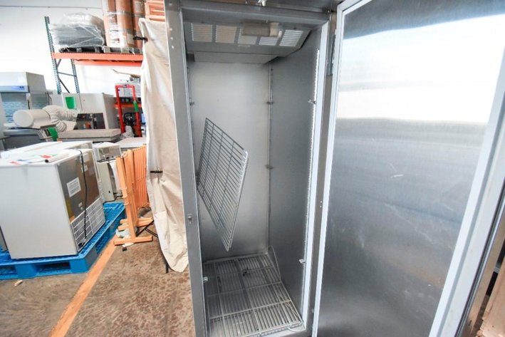 Image for MJK1788 Isotemp Labratories Freezer Fischer scientific (13–9 86–2 23F)