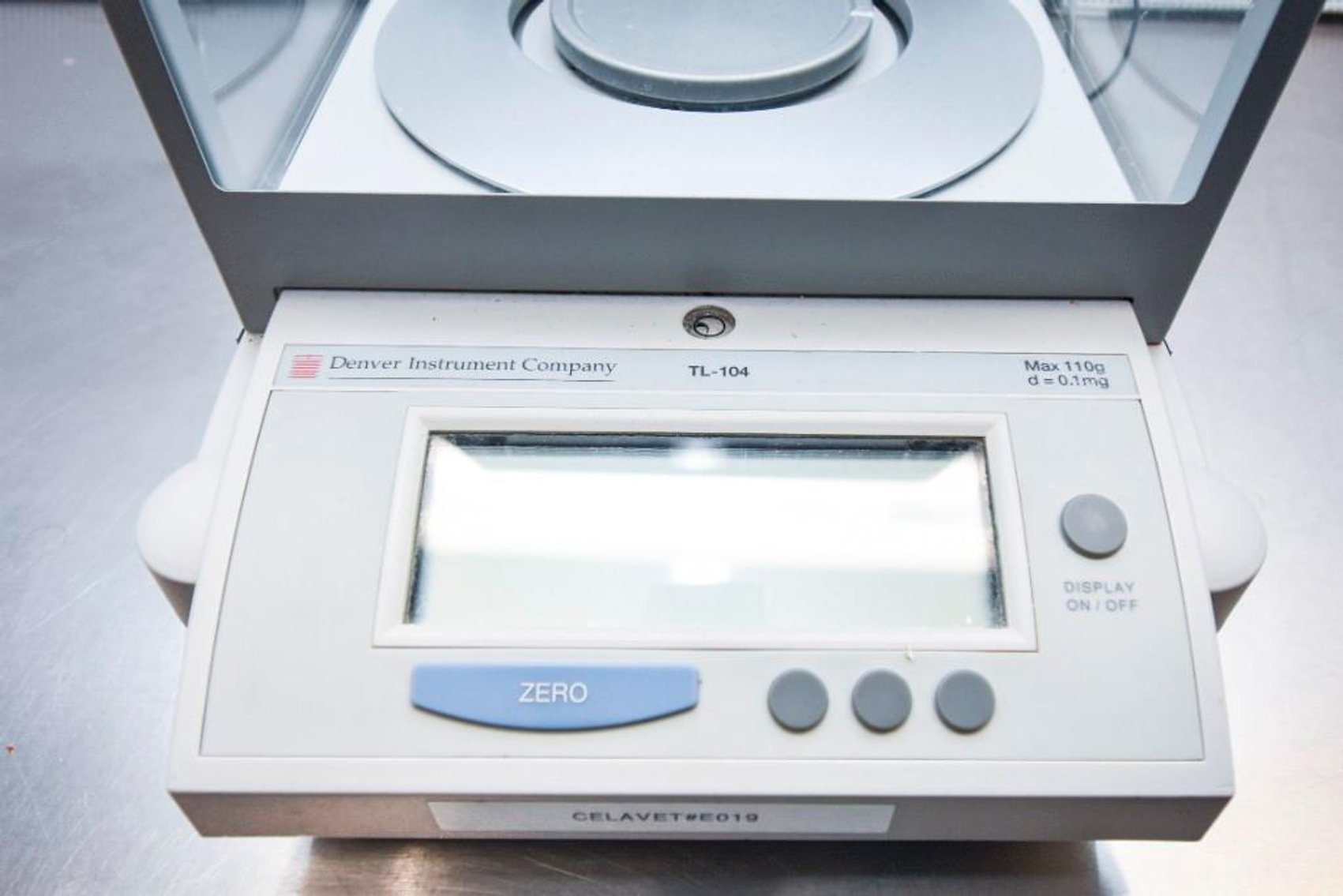 Image for MJK1753 Denver Instrument Company Toploading Balance Model: TL- 104