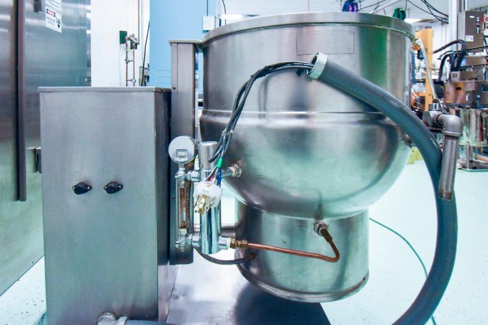 Image for ***SOLD*** MJK1737 50 Gallon Jacketed Mixing Kettle Electrically Heated with Stirring tools