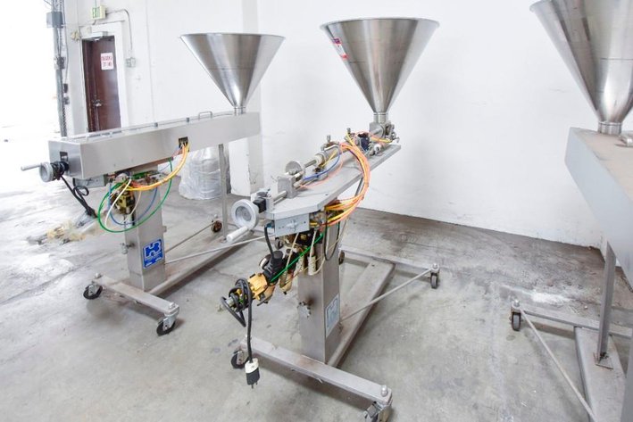 Image for ***SOLD*** MJK1728 Hinds Bock Single Piston Liquid Filler on Casters