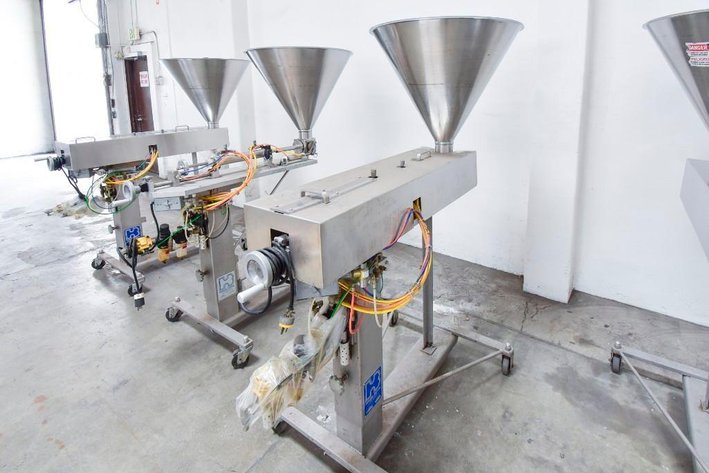 Image for ***SOLD*** MJK1727 Hinds Bock Single Piston Liquid Filler on Casters