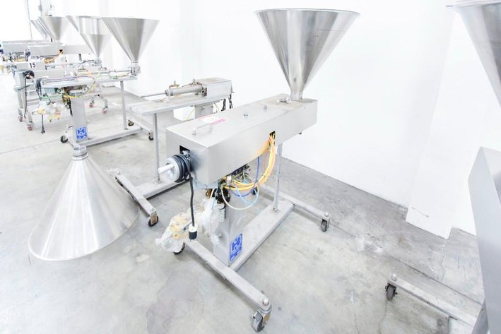 Image for ***SOLD*** MJK1723 Hinds Bock Single Piston Liquid Filler on Casters