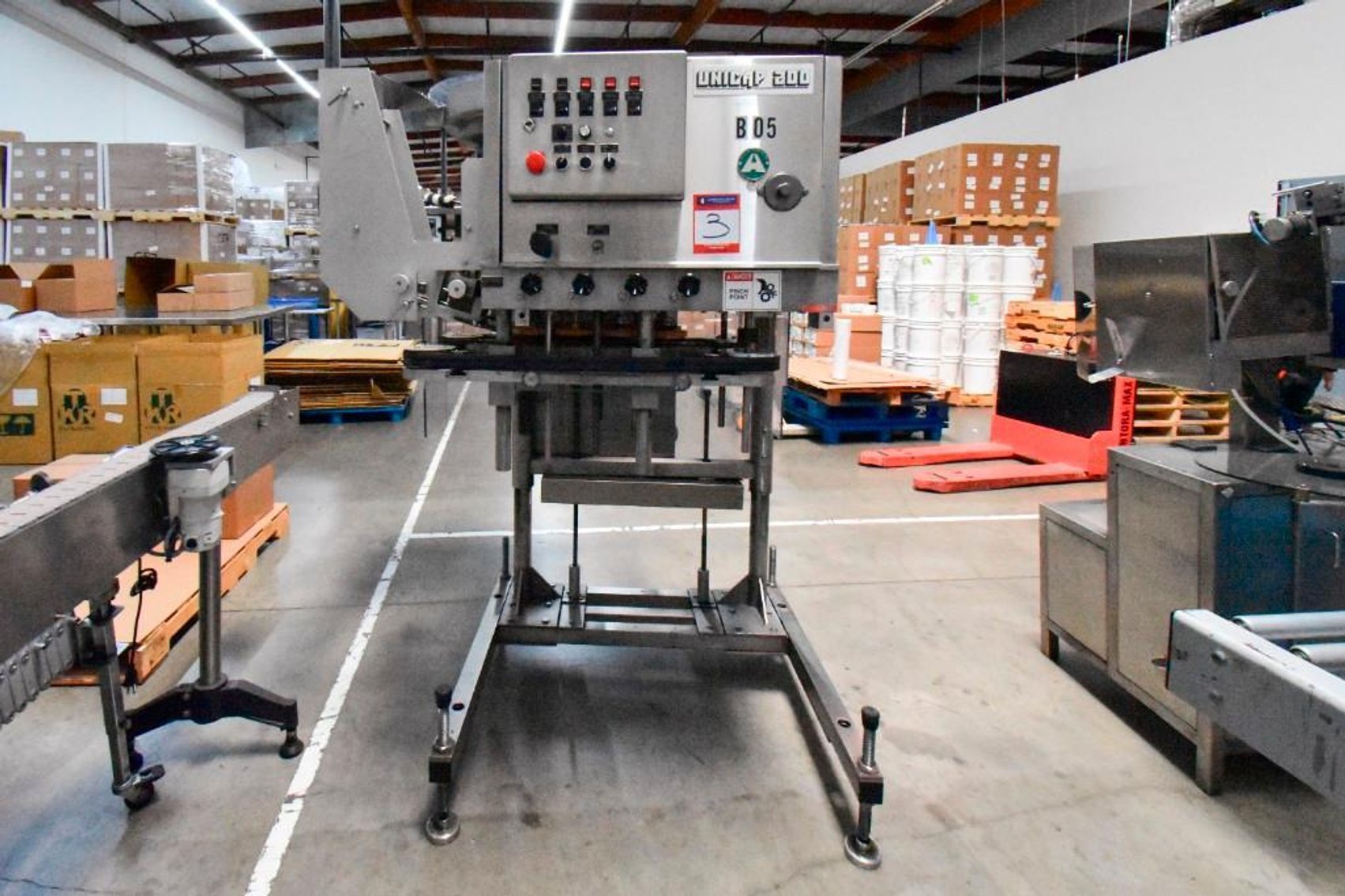 Image for MJK1876 Charles Lapierre inc Unicap- 200 Cap torquer With Automation Devices Vibratory feeder