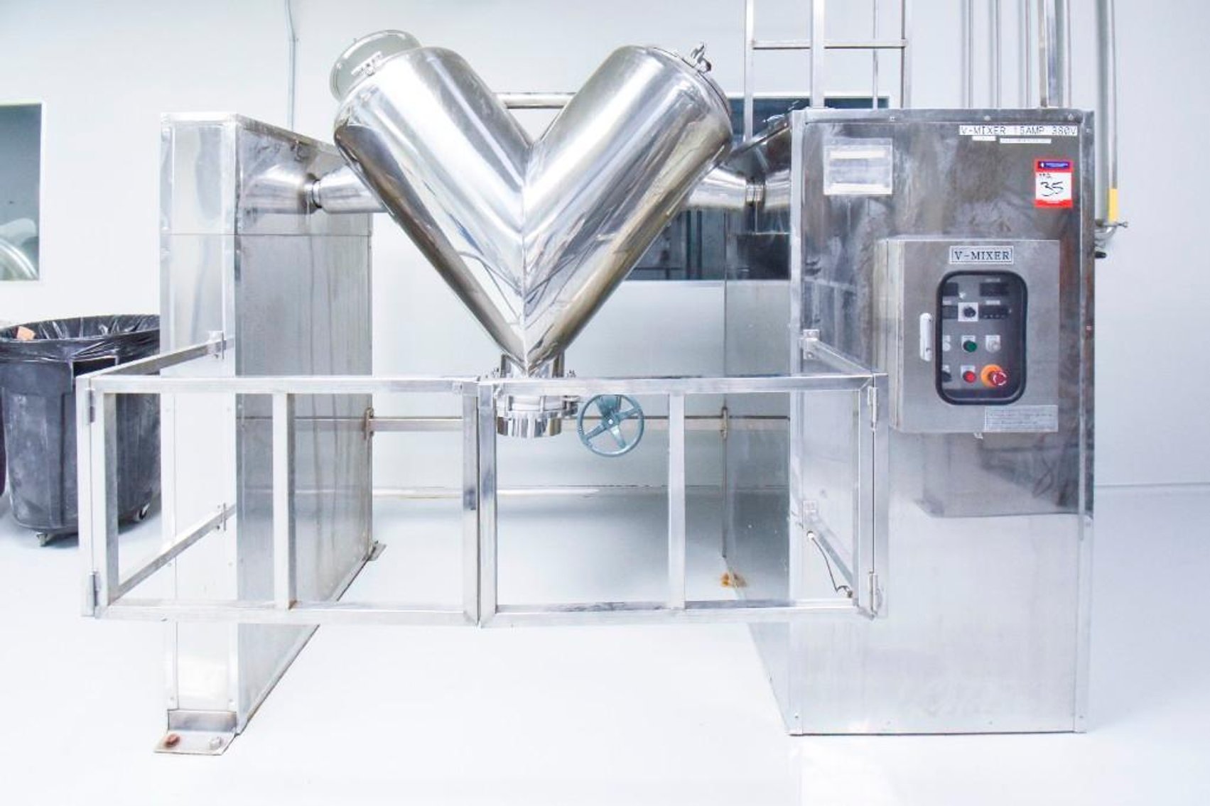 Image for ***SOLD*** MJK1887 10 CU FT V- Blender w/ Intensifer Bar