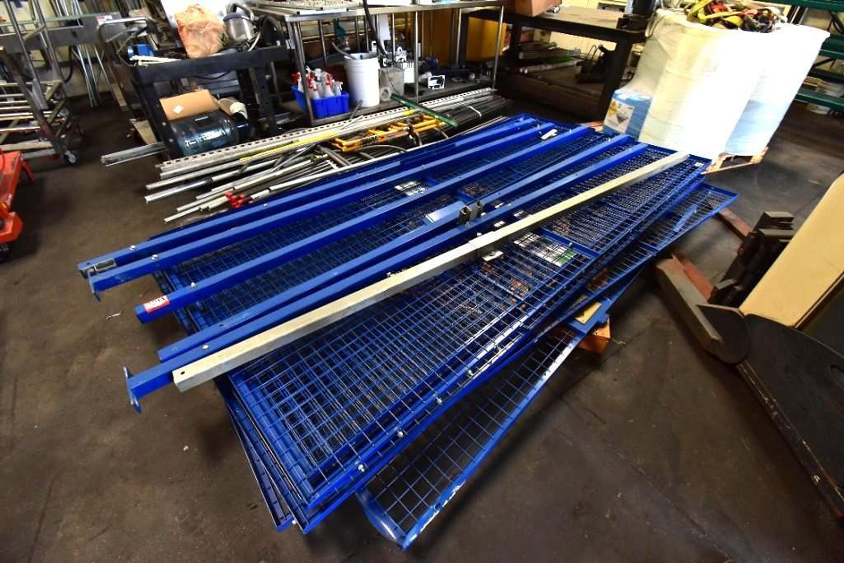 Image for MJK2001 Blue Cage 10' L x 20