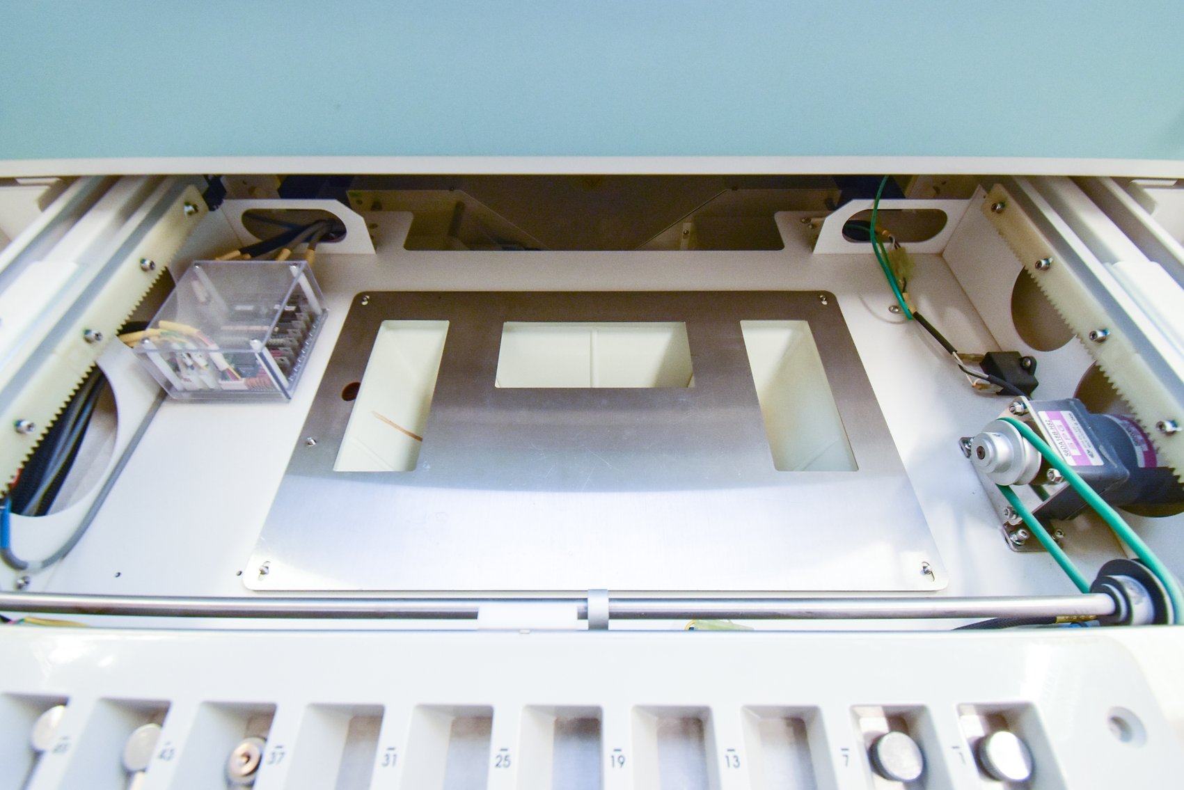 Image for MJK2030 Automatic Tablet Dispensing & Packaging System MDL: JV 240BX6