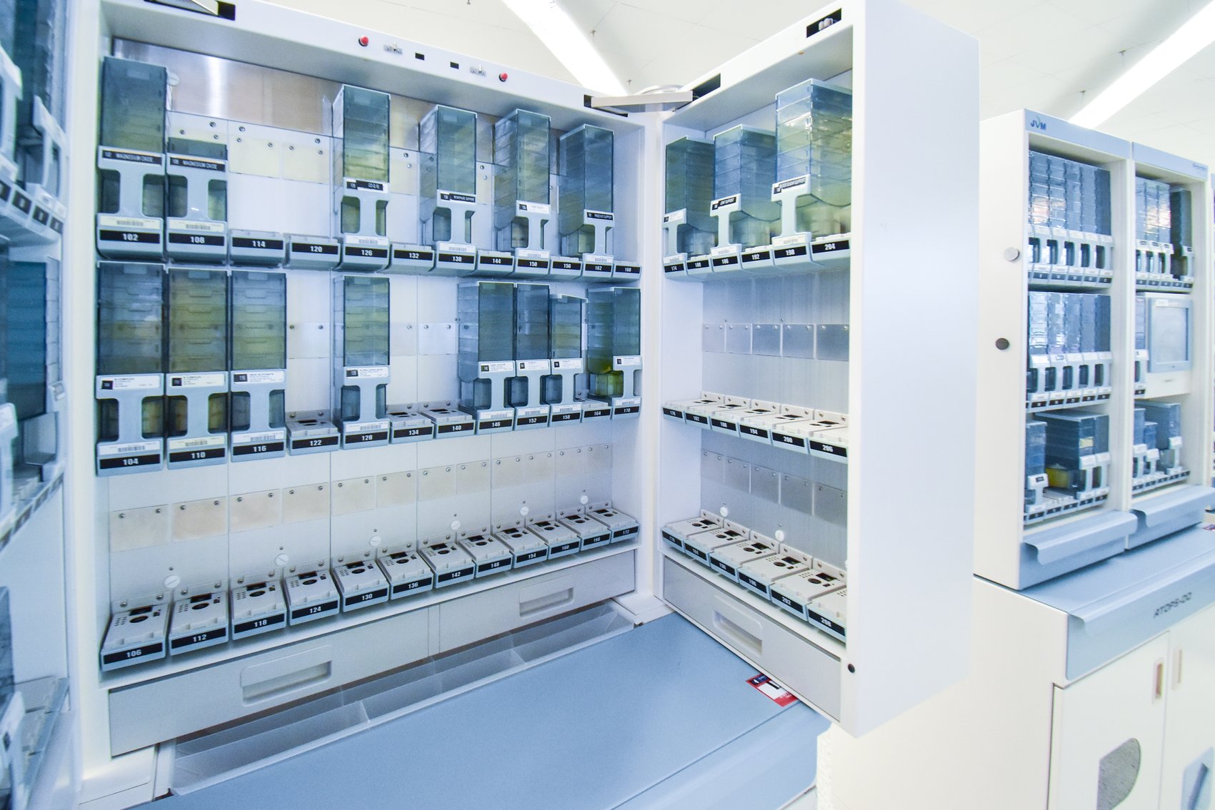 Image for MJK2033 Automatic Tablet Dispensing & Packaging System MDL: JV- 208DO