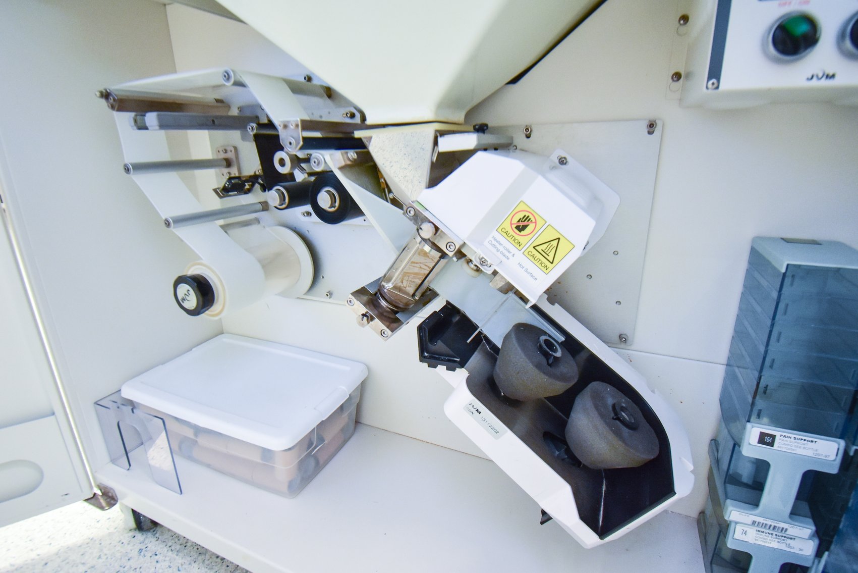 Image for MJK2035 Automatic Tablet Dispensing & Packaging System MDL: JV- 208DO