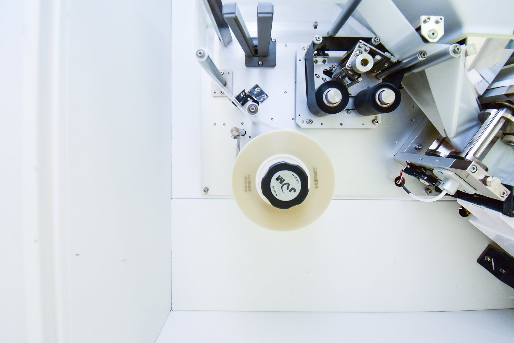 Image for MJK2034 Automatic Tablet Dispensing & Packaging System MDL: JV- 208DO