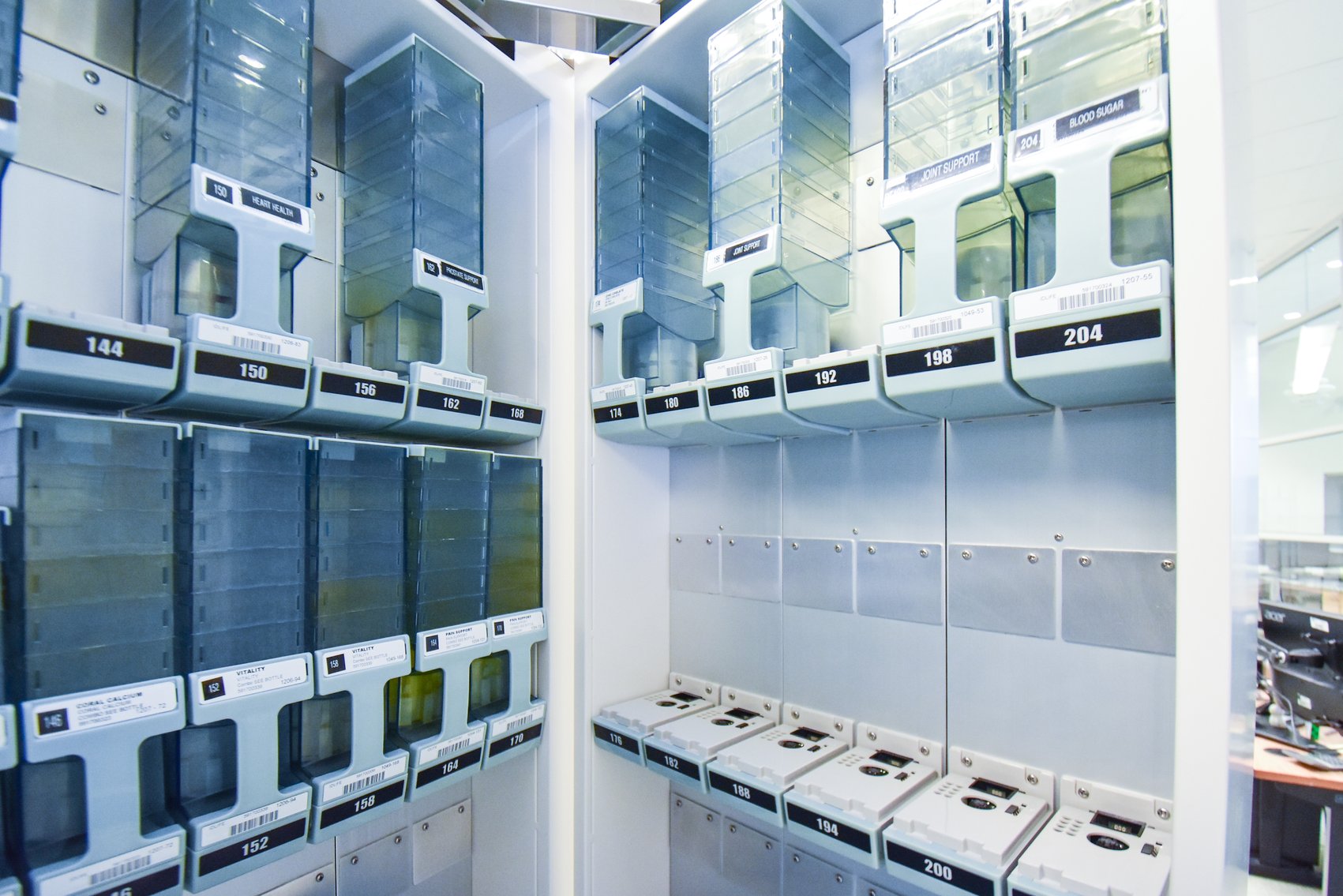 Image for MJK2034 Automatic Tablet Dispensing & Packaging System MDL: JV- 208DO