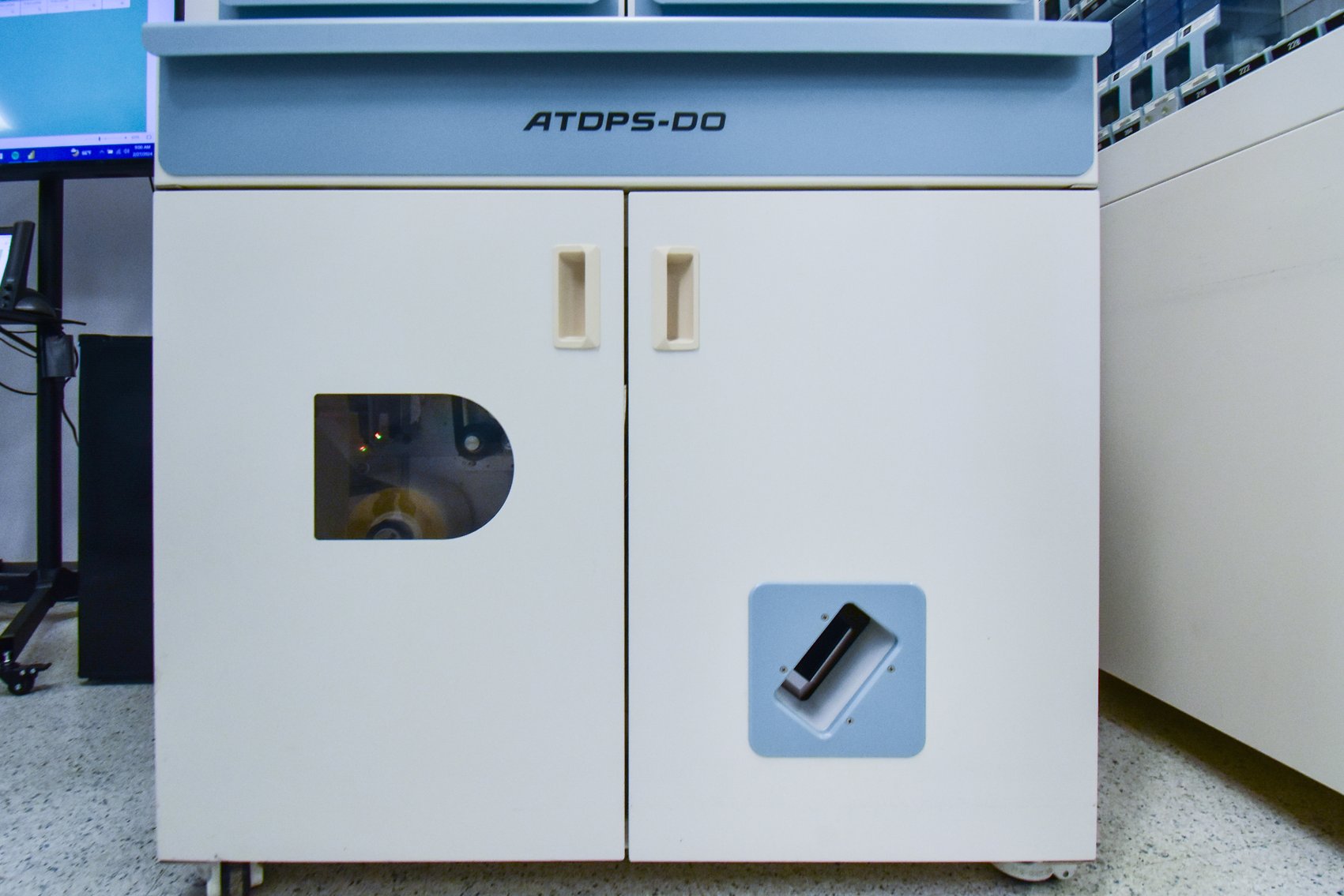 Image for MJK2031 Automatic Tablet Dispensing & Packaging System MDL: JV- 208DO