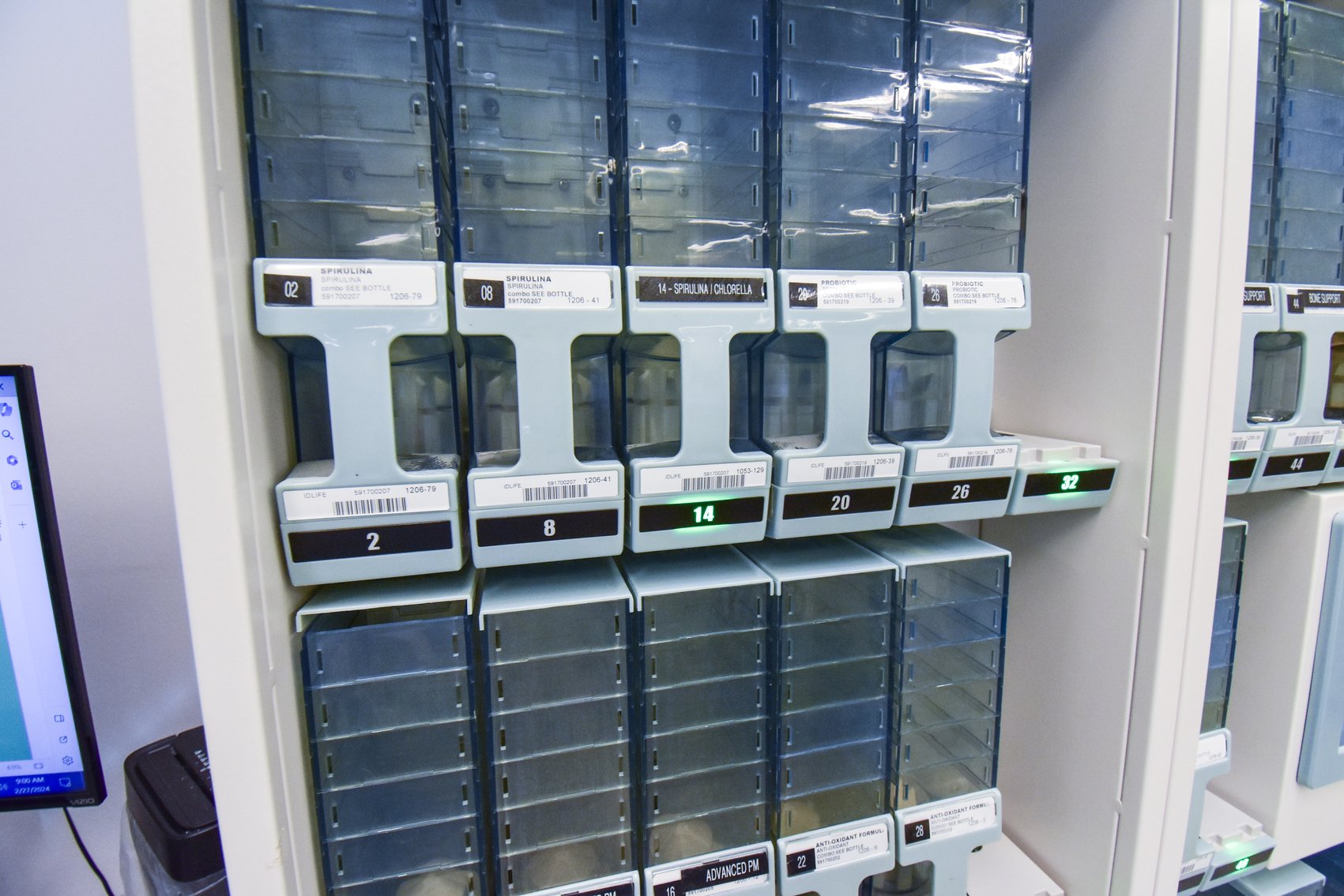 Image for MJK2031 Automatic Tablet Dispensing & Packaging System MDL: JV- 208DO