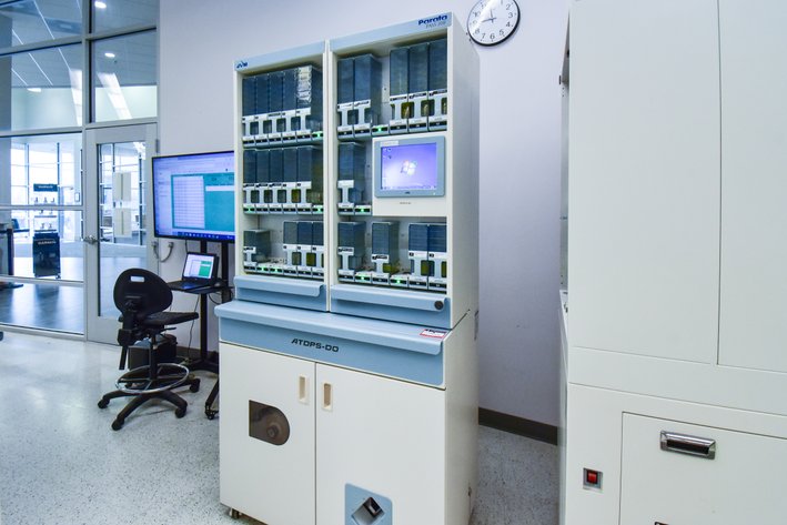 Image for MJK2031 Automatic Tablet Dispensing & Packaging System MDL: JV- 208DO