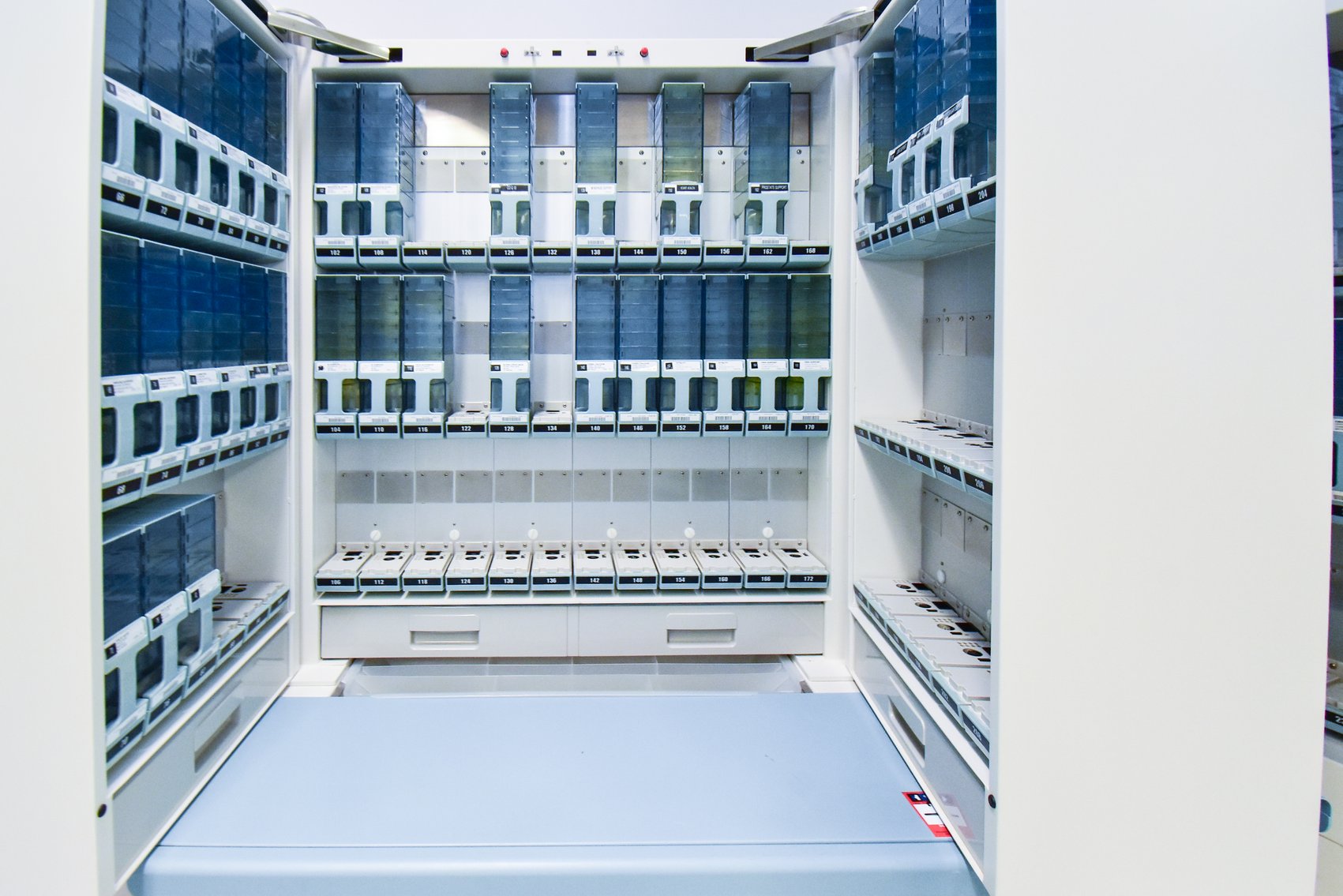 Image for MJK2031 Automatic Tablet Dispensing & Packaging System MDL: JV- 208DO