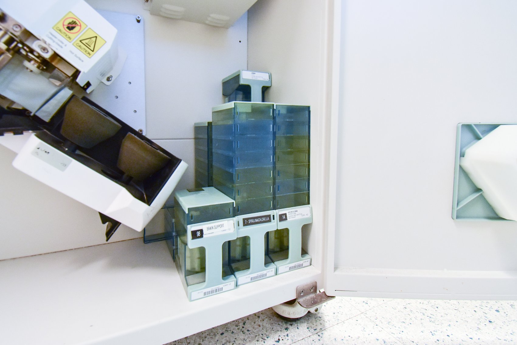 Image for MJK2032 Automatic Tablet Dispensing & Packaging System MDL: JV- 240BX6