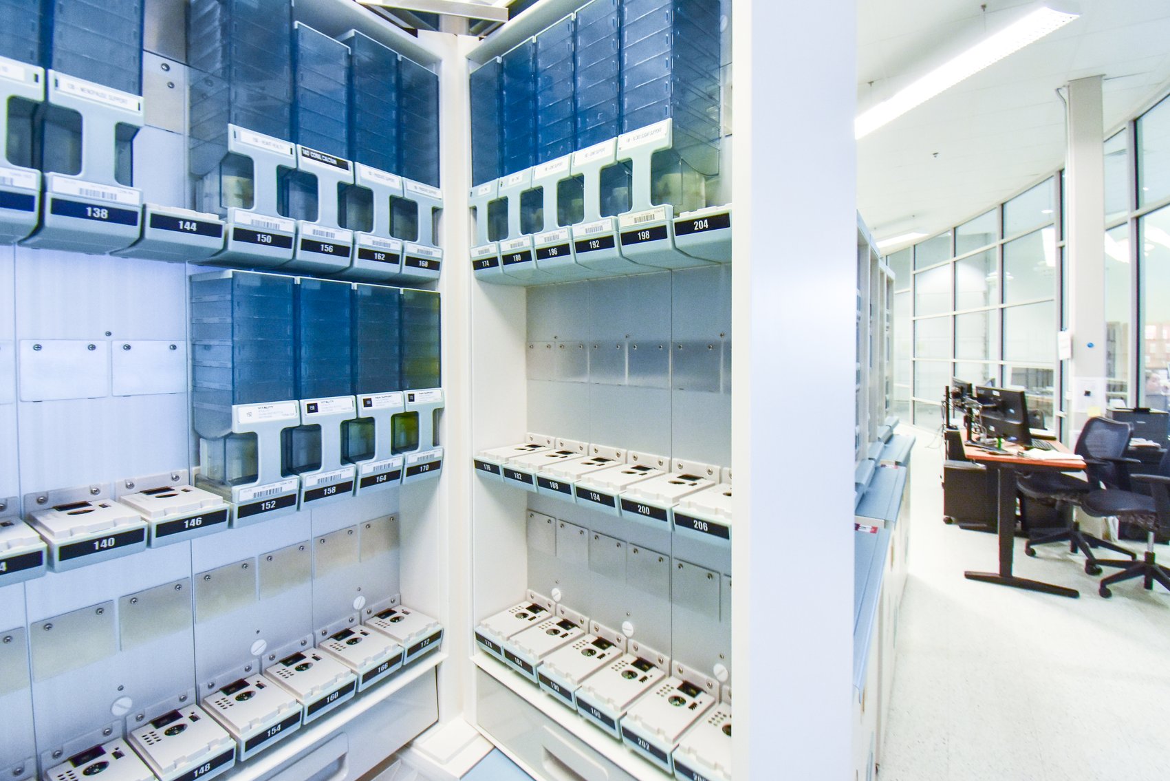 Image for MJK2032 Automatic Tablet Dispensing & Packaging System MDL: JV- 240BX6