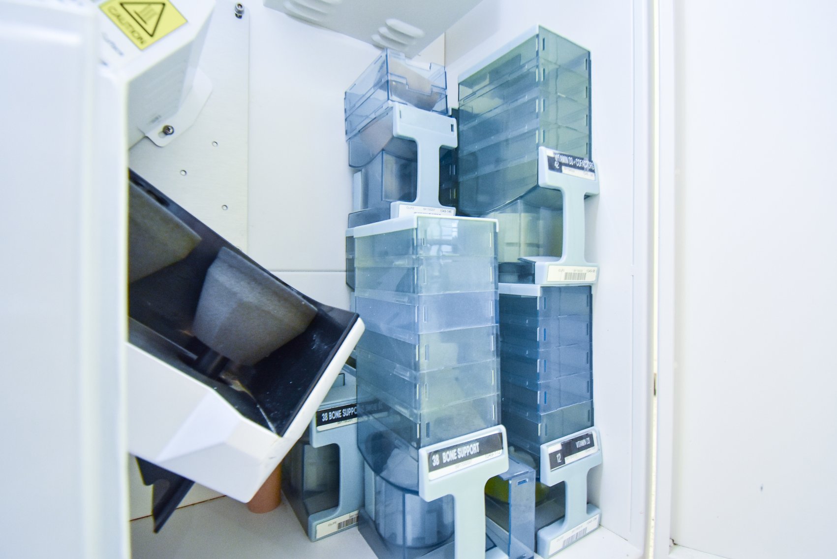 Image for MJK2033 Automatic Tablet Dispensing & Packaging System MDL: JV- 208DO