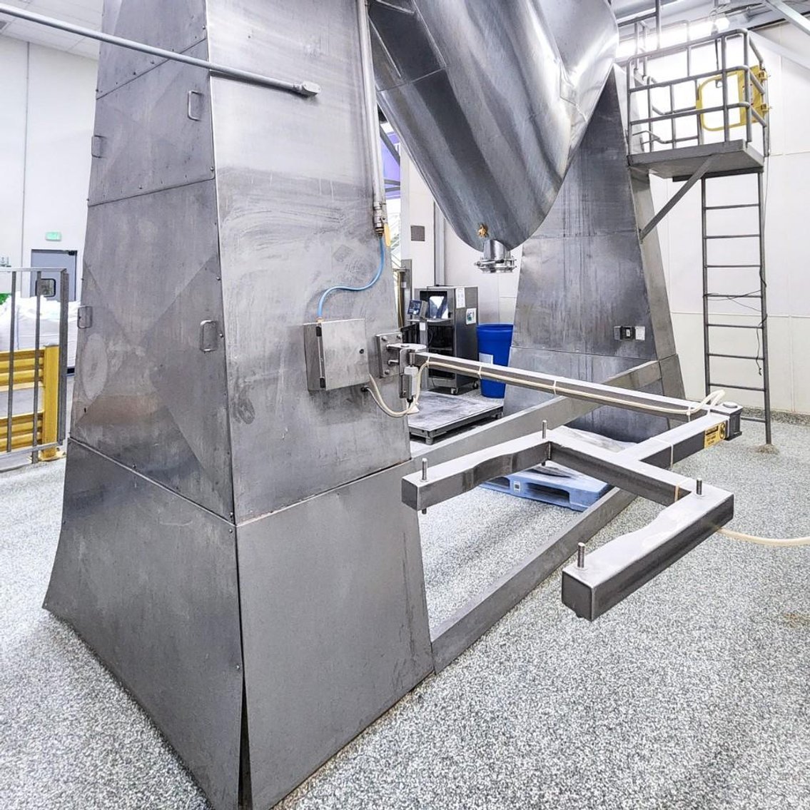 Image for MJK2047 150 Cubic Foot Vanguard V-Blender with Intensifier Bar